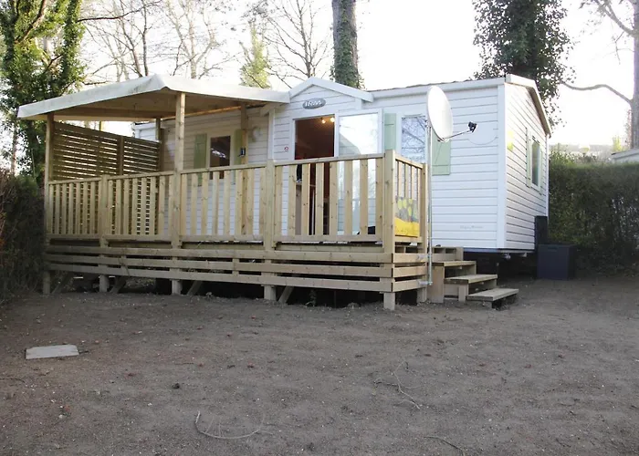 Entre Sable Et Feuillus