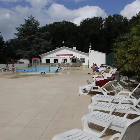 منتزه العطل Entre Sable Et Feuillus 2*