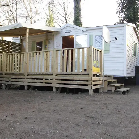 Entre Sable Et Feuillus